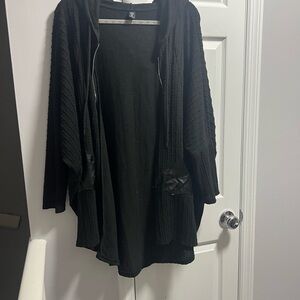 SHEIN Black Textured Women's Poncho